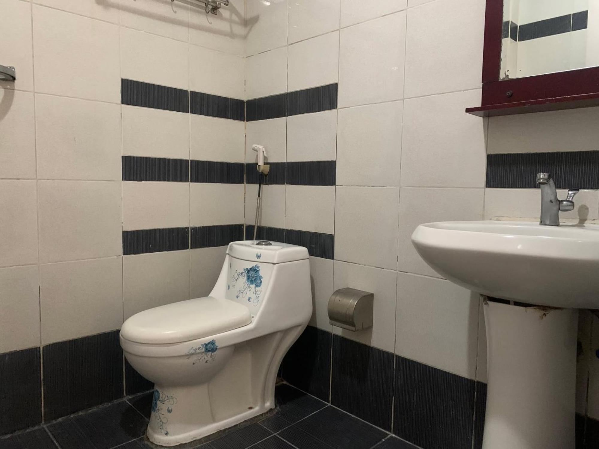 Lucky Hotel Манила Экстерьер фото