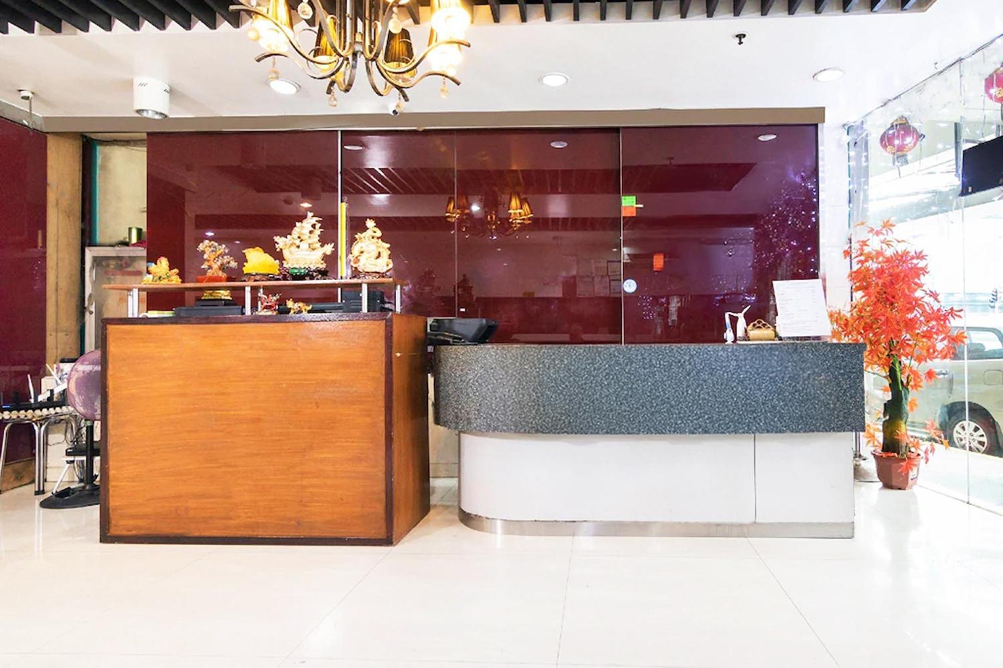 Lucky Hotel Манила Экстерьер фото