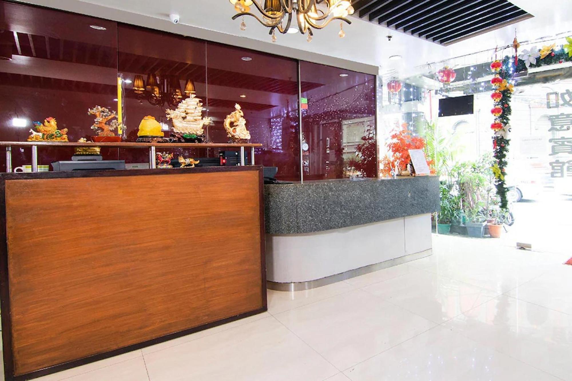 Lucky Hotel Манила Экстерьер фото